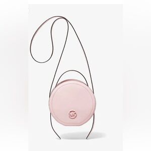 Michael Kors Canteen bag🛍️🛍️ Brand New NEVER USED🛍️ “Very Unique”💕